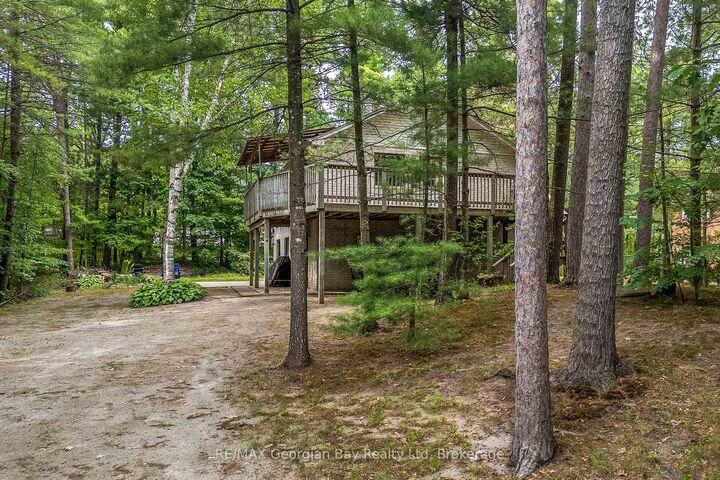 754 Lafontaine Road W — photo 1