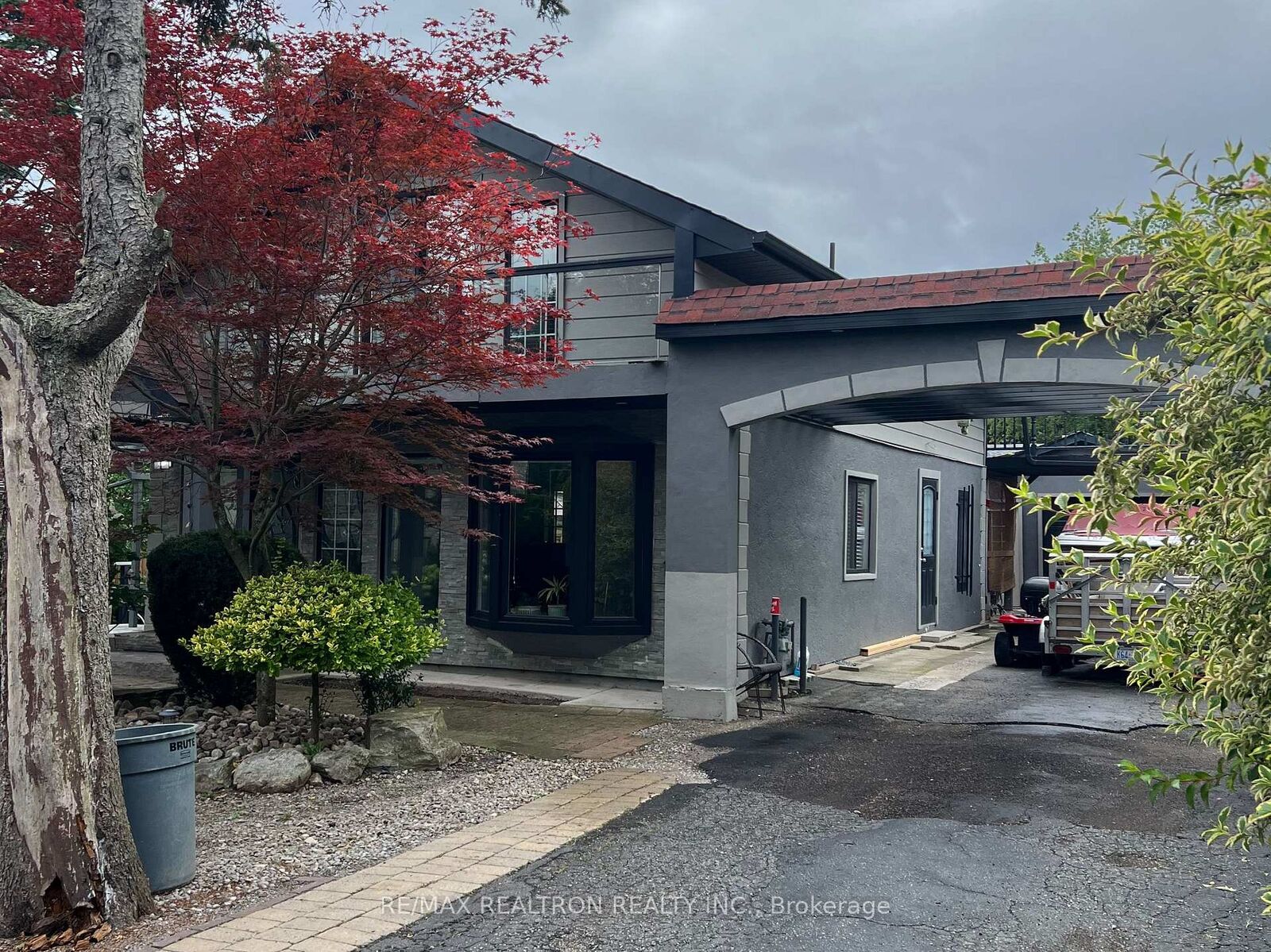 Property Photo:  608 West Shore Boulevard  ON L1W 2T8 