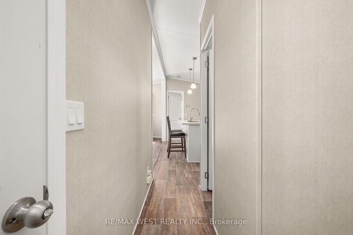 Property Photo: 657 Thunder Bridge Road Wv 2 ON K9V 4R1