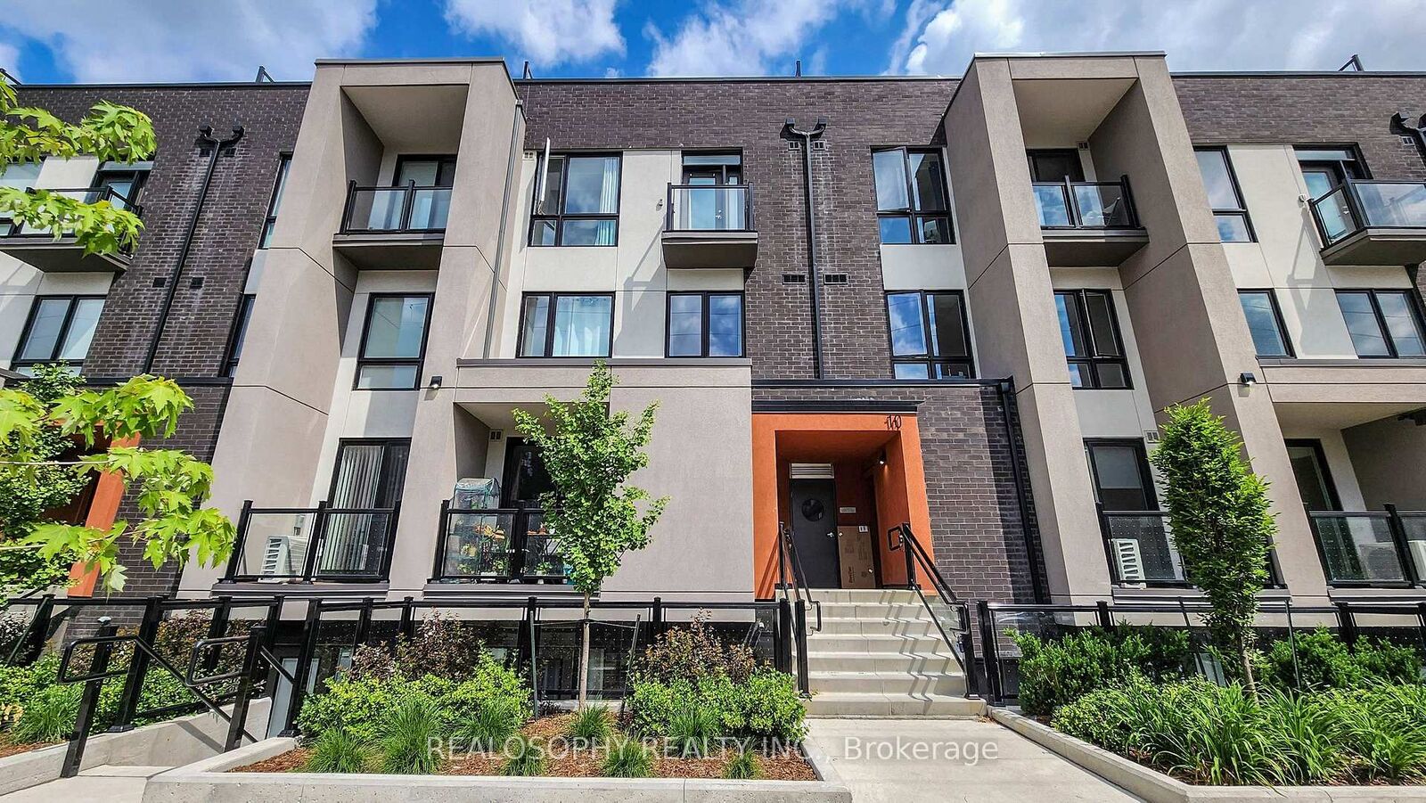 Property Photo:  10 Marquette Avenue 8  ON M6A 1X9 