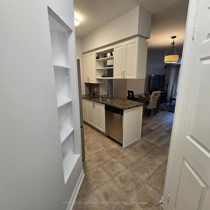 Property Photo:  2325 Central Park Drive 103  ON L6H 0E2 