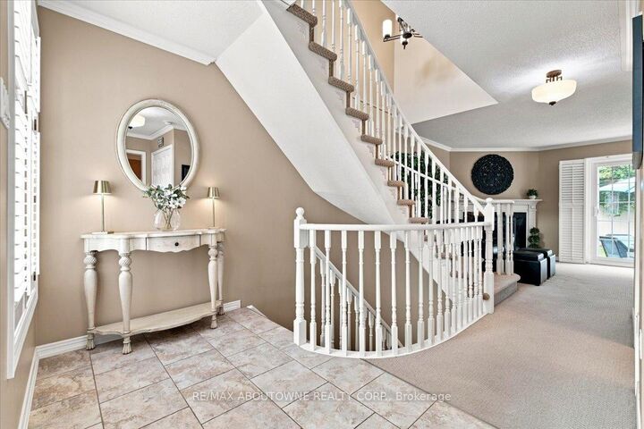 Property Photo: 2145 Country Club Drive 7 ON L7M 4E1