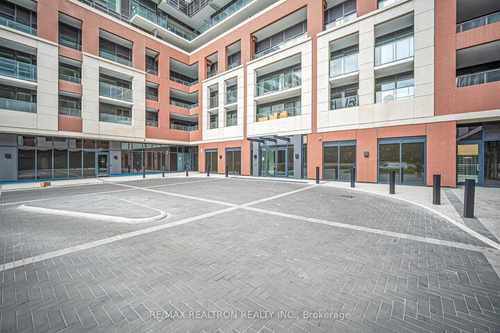 Property Photo:  4010 Eglinton Avenue W 1515  ON M5V 0X8 