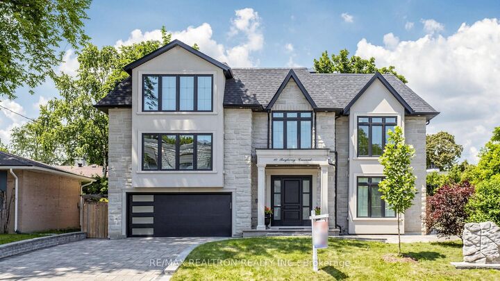 Property Photo: 10 Bayberry Crescent ON M2K 1T8