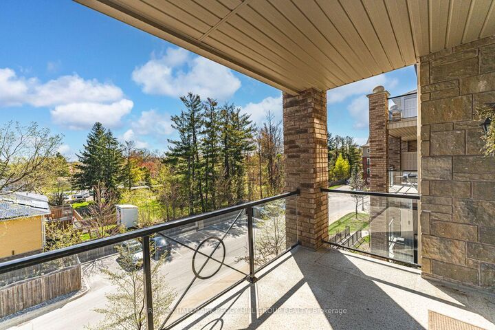 Property Photo:  45 Ferndale Drive S 305  ON L4N 5W7 
