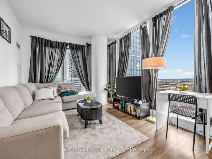 Property Photo:  7890 Jane Street 1606  ON L4K 0K9 