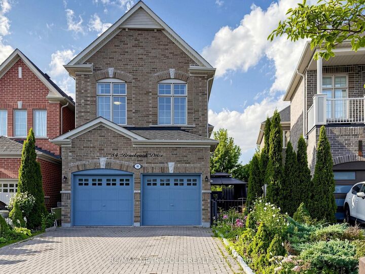 Property Photo:  84 Braebrook Drive  ON L1R 0M9 
