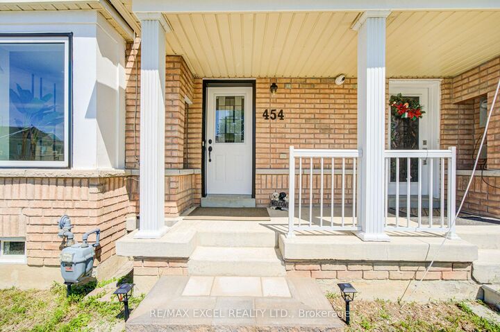 Property Photo: 454 Bur Oak Avenue ON L6C 3A7