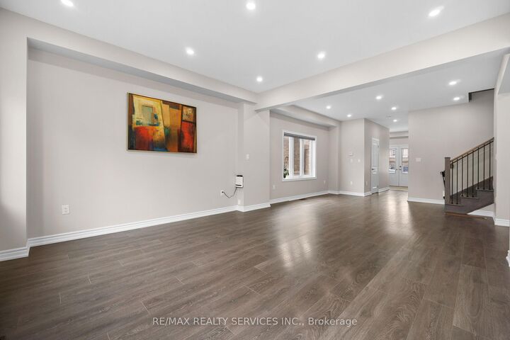 Property Photo: 178 Tumblewood Place ON L3B 0J3