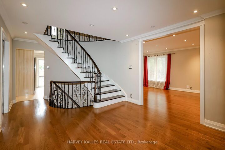 Property Photo:  54 Aileen Road  ON L3T 5T1 