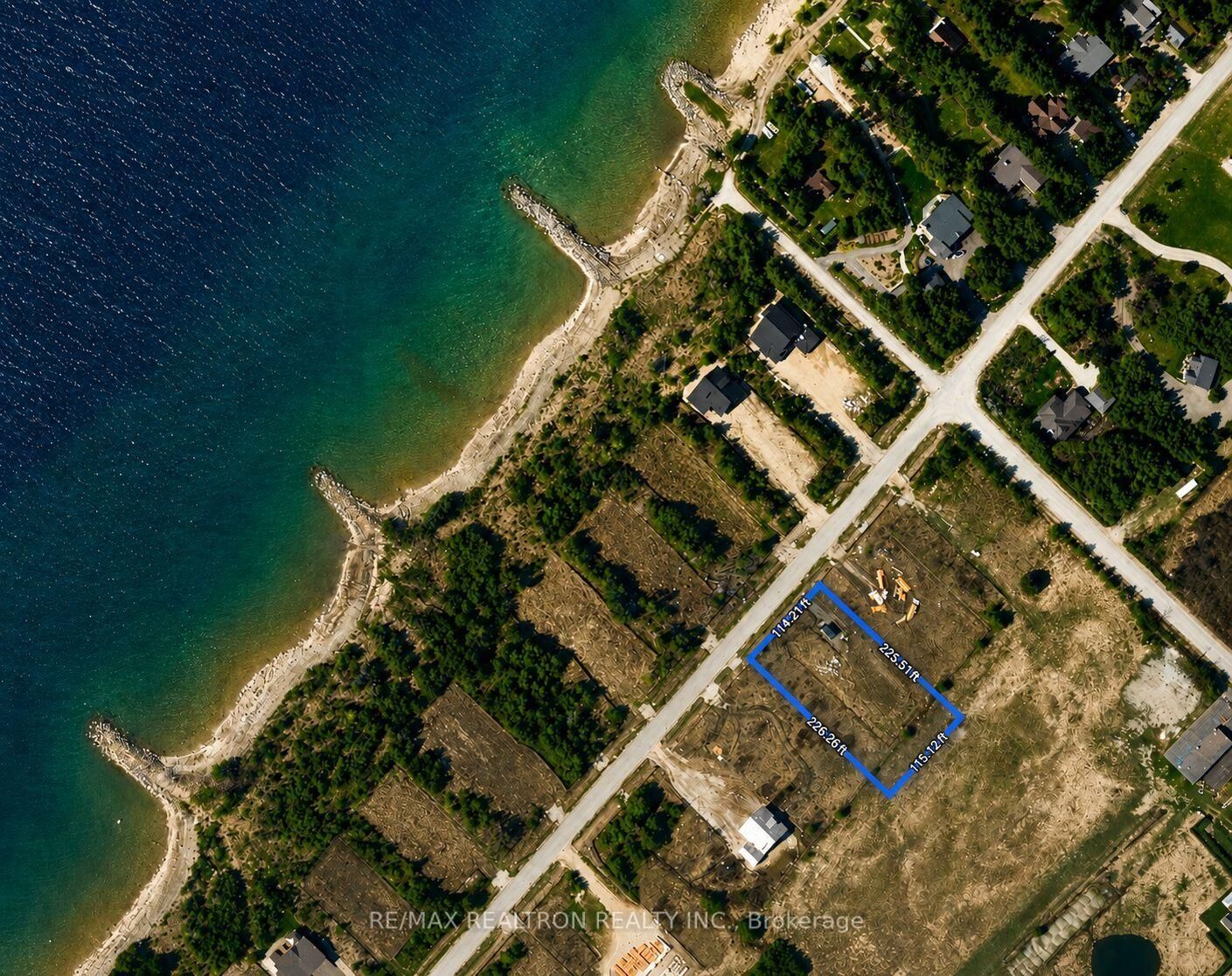 Property Photo:  162 Wilson Drive  ON N0H 2T0 
