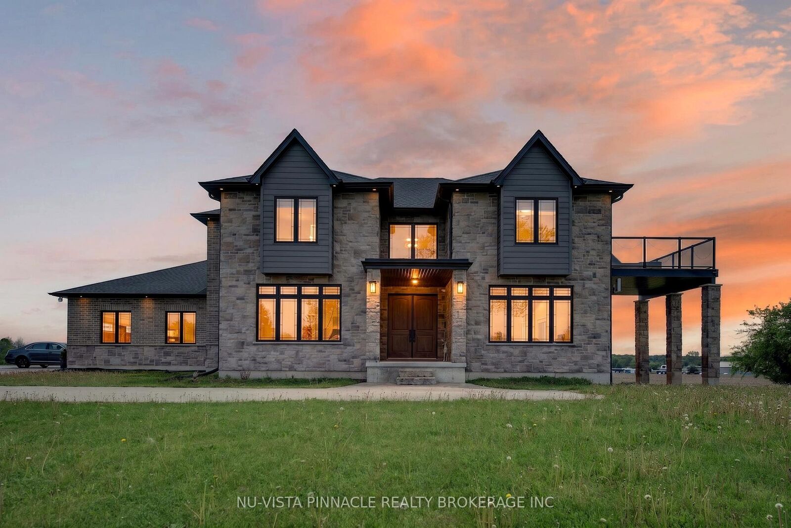 Property Photo: 9507 Charlton Drive ON N0M 1P0