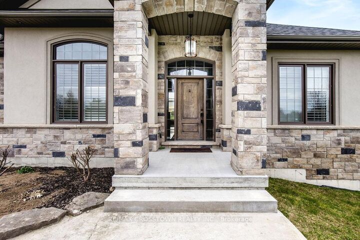 Property Photo: 25 Mennill Drive ON L0L 1Y3