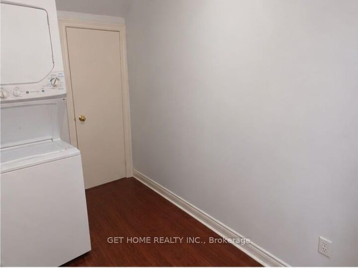Property Photo:  26 Crocker Drive Lower  ON L6P 1M8 