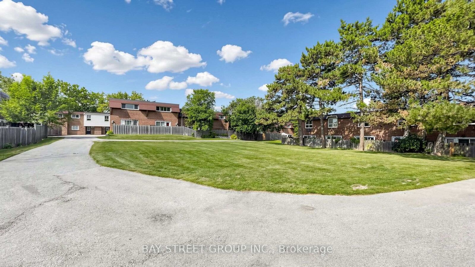 Property Photo: 57 Godstone Road 117 ON M2J 3C8