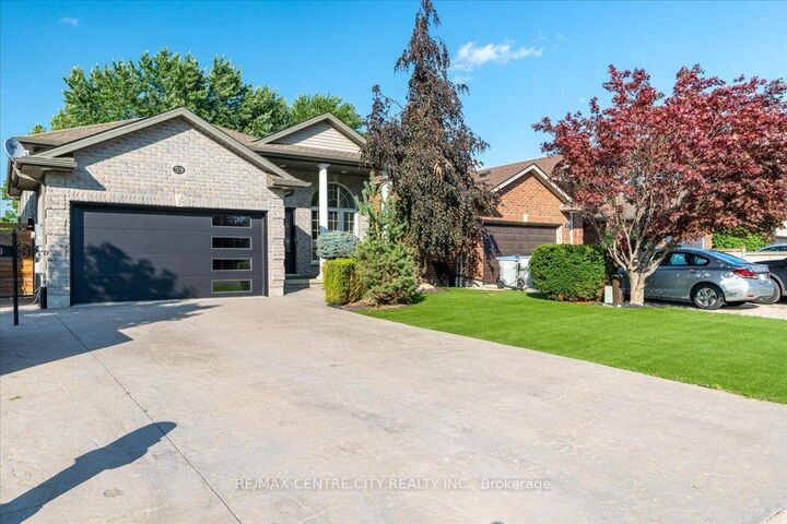 Property Photo:  59 Bridle Path  ON N7G 4K3 