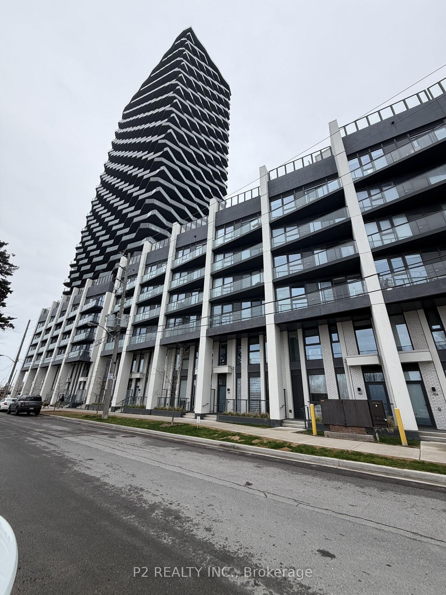 Property Photo:  36 Zorra Street 610  ON M8Z 0G5 