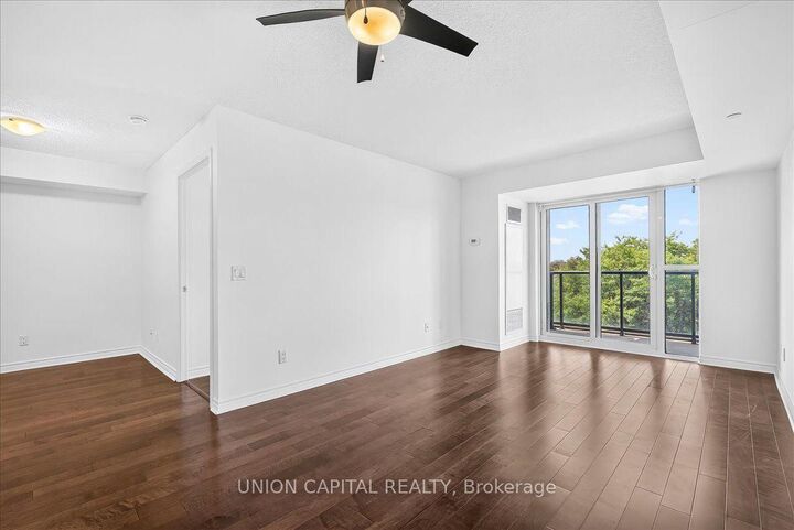Property Photo:  35 Saranac Boulevard 602  ON M6A 2G4 