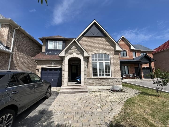 Property Photo:  59 Trish Drive  ON L4E 5C4 