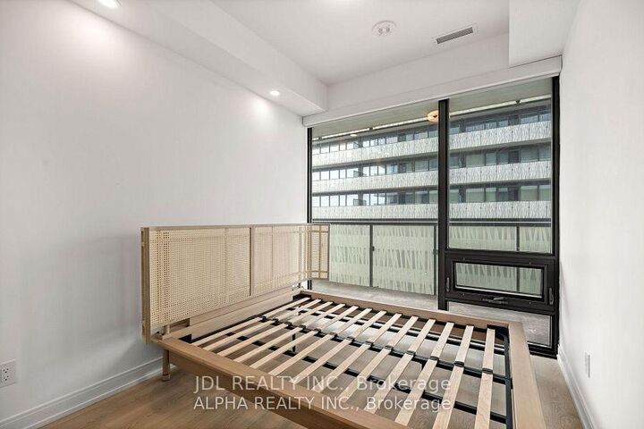 Property Photo: 50 Charles St East Street 4307 ON M4Y 0C3