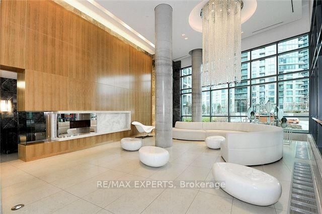 Property Photo:  215 Fort York Boulevard 1605  ON M5V 4A2 