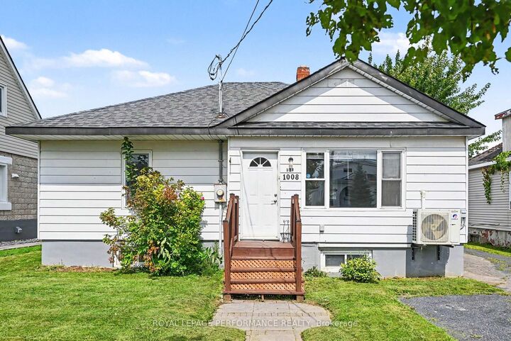 Property Photo:  1008 Second Street E  ON K6H 2A9 