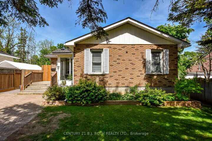 Property Photo: 7 Wesley Street ON L4N 2A4
