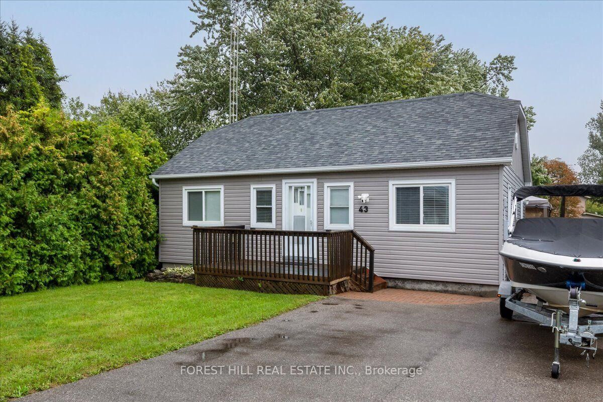 Property Photo:  43 Lake Avenue  ON L0K 1B0 