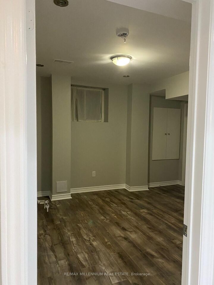 Property Photo:  35 Southlake Boulevard  ON L6V 4P4 