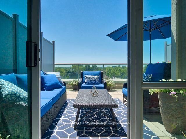 Property Photo: 1 Avondale Avenue 501 ON M2N 7J1