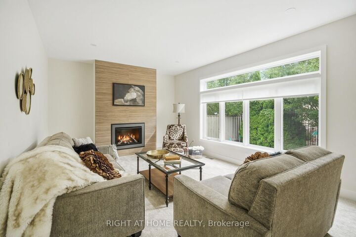 Property Photo: 4 Meritage Lane ON L0S 1J0