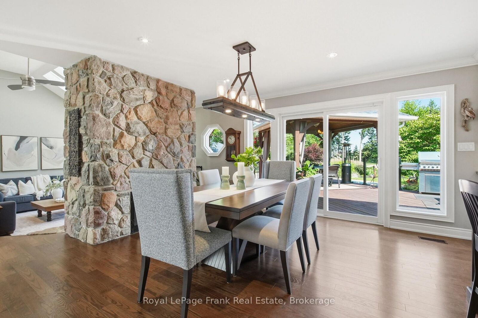 Property Photo: 5 Craig Court ON L1C 4H6