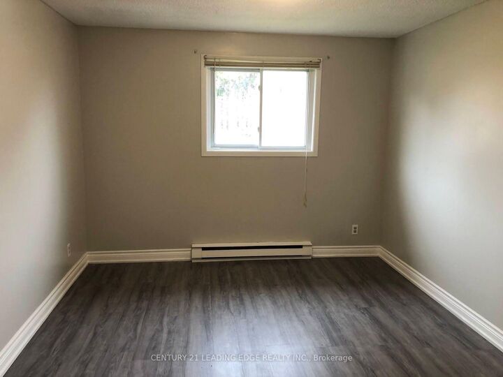 Property Photo:  699 Attersley Drive 1  ON L1K 1P9 