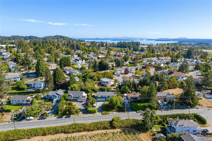 Property Photo: 1854 Mt. Newton Cross Rd BC V8M 1L1