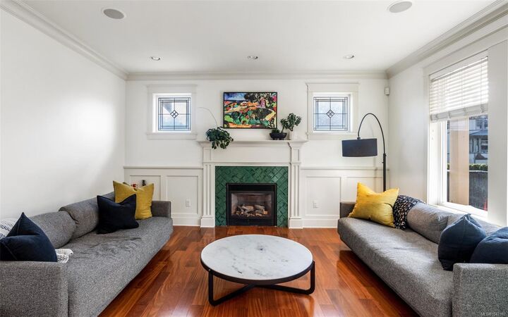 Property Photo: 590 Simcoe St BC V8V 1L8