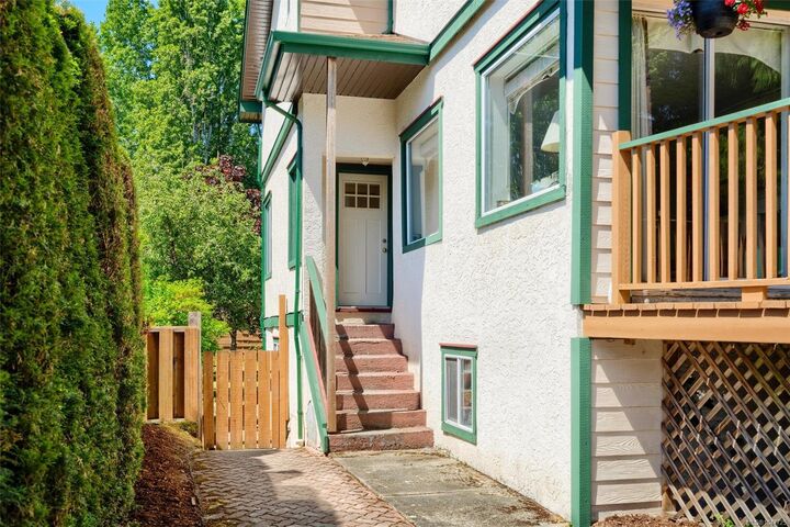 Property Photo: 9220 East Saanich Rd BC V8L 1H7