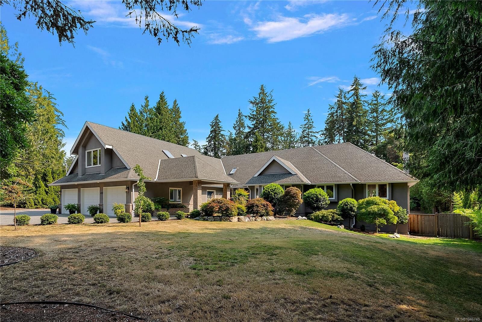 Property Photo:  657 Cromarty Ave  BC V8L 5G6 
