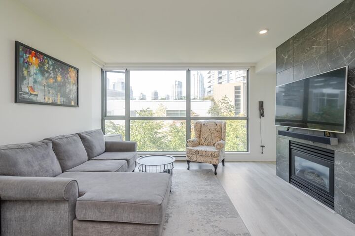 4888 Hazel Street 602 — photo 1