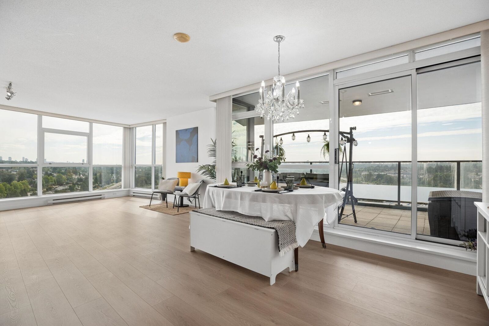 Property Photo: 2225 Holdom Avenue 2602 BC V5B 0A1