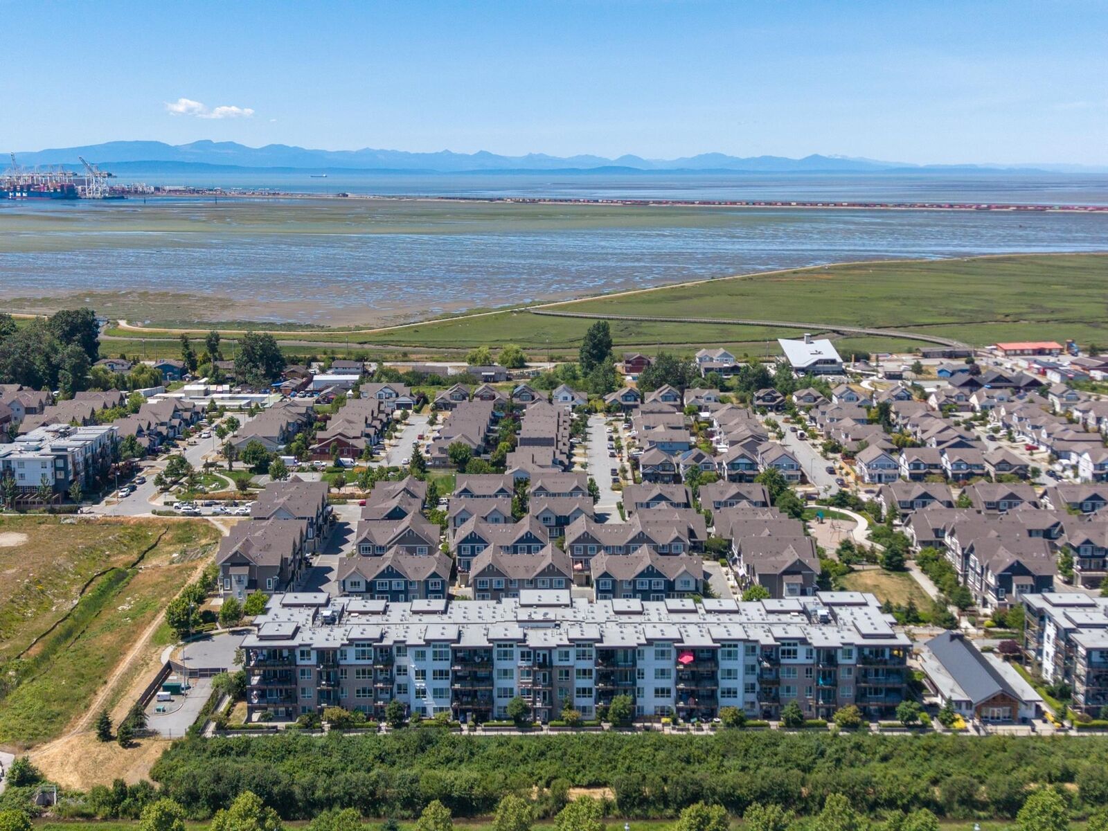 Property Photo: 1792 Starling Drive 413 BC V4M 0E4