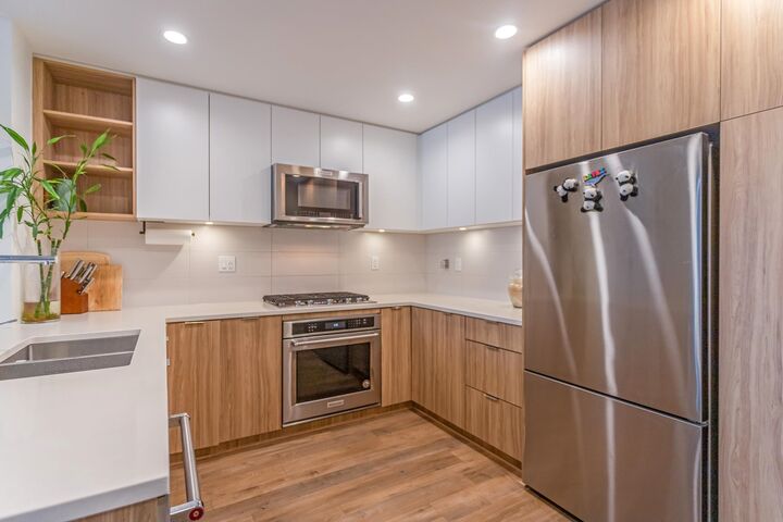 Property Photo:  750 Dogwood Street 412  BC V3J 4B7 