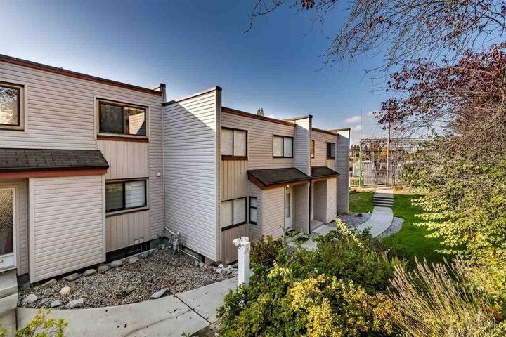 Property Photo: 6762 Kneale Place BC V5B 2Z2