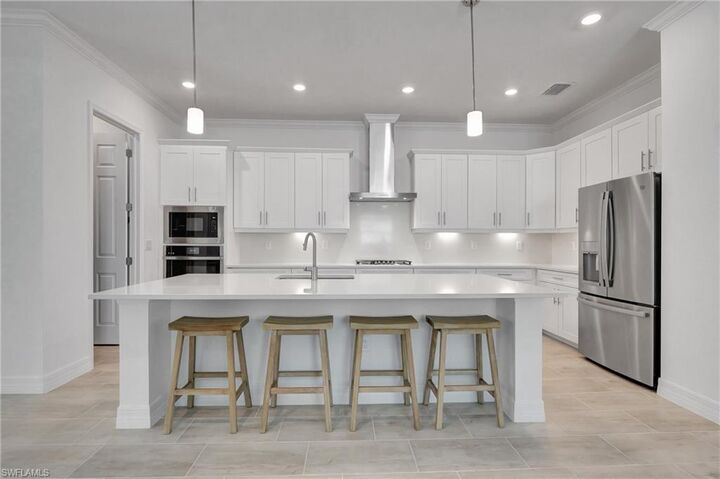 Property Photo:  14257 Blue Bay Cir  FL 33913 