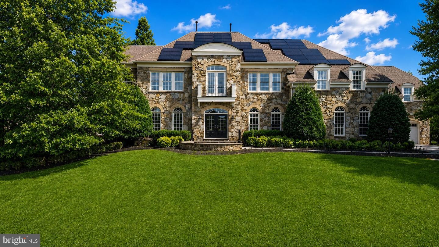 Property Photo:  12600 Hill Creek Lane  MD 20854 
