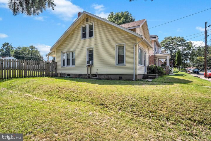Property Photo:  2323 Canby Street  PA 17103 