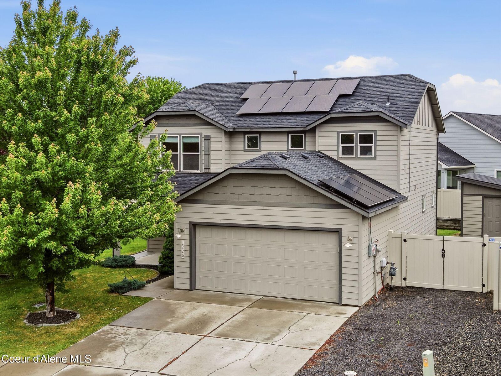 Property Photo:  1726 N Caufield Ct  WA 99016 