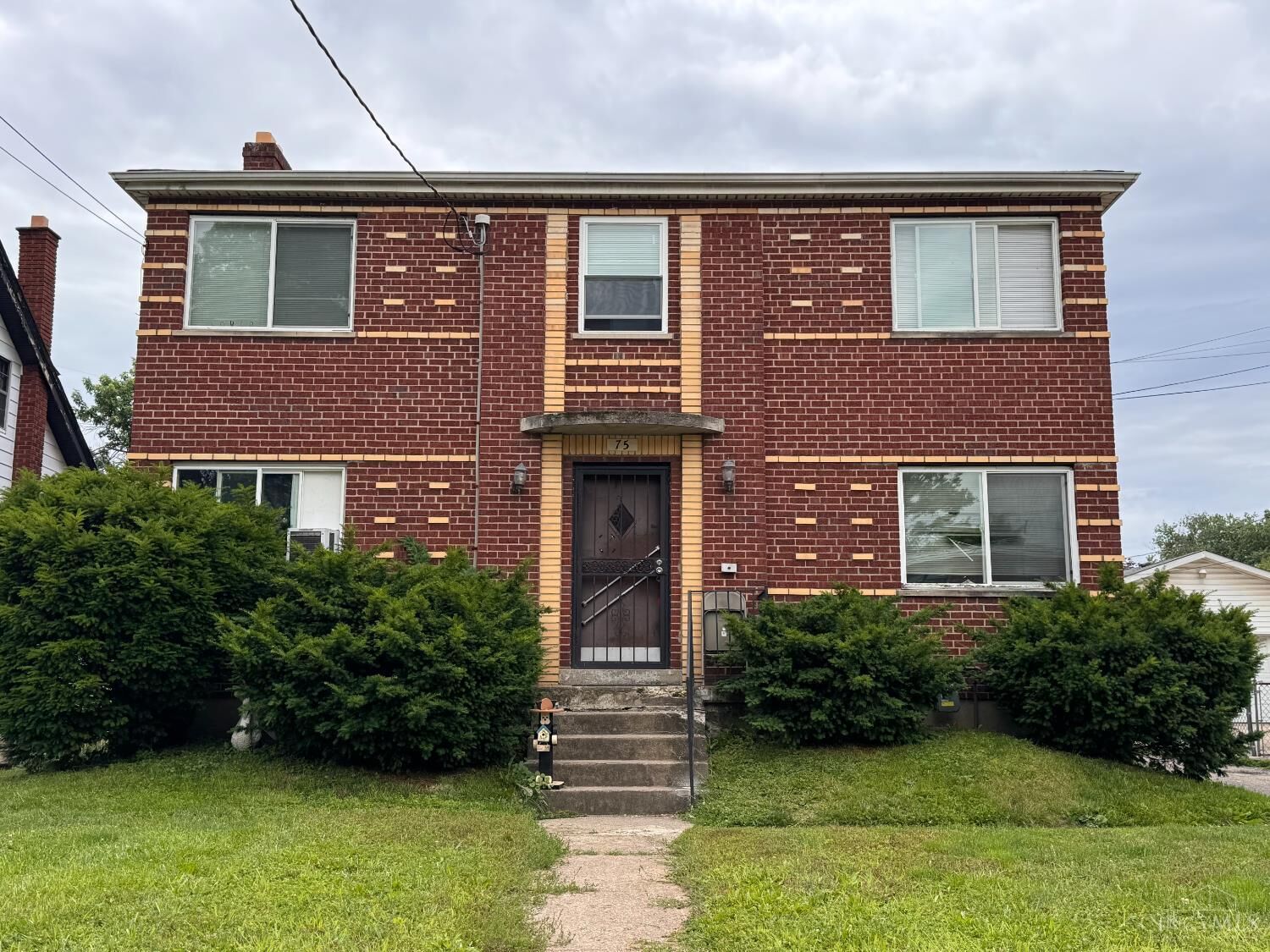 Property Photo:  75 E Galbraith Road  OH 45216 