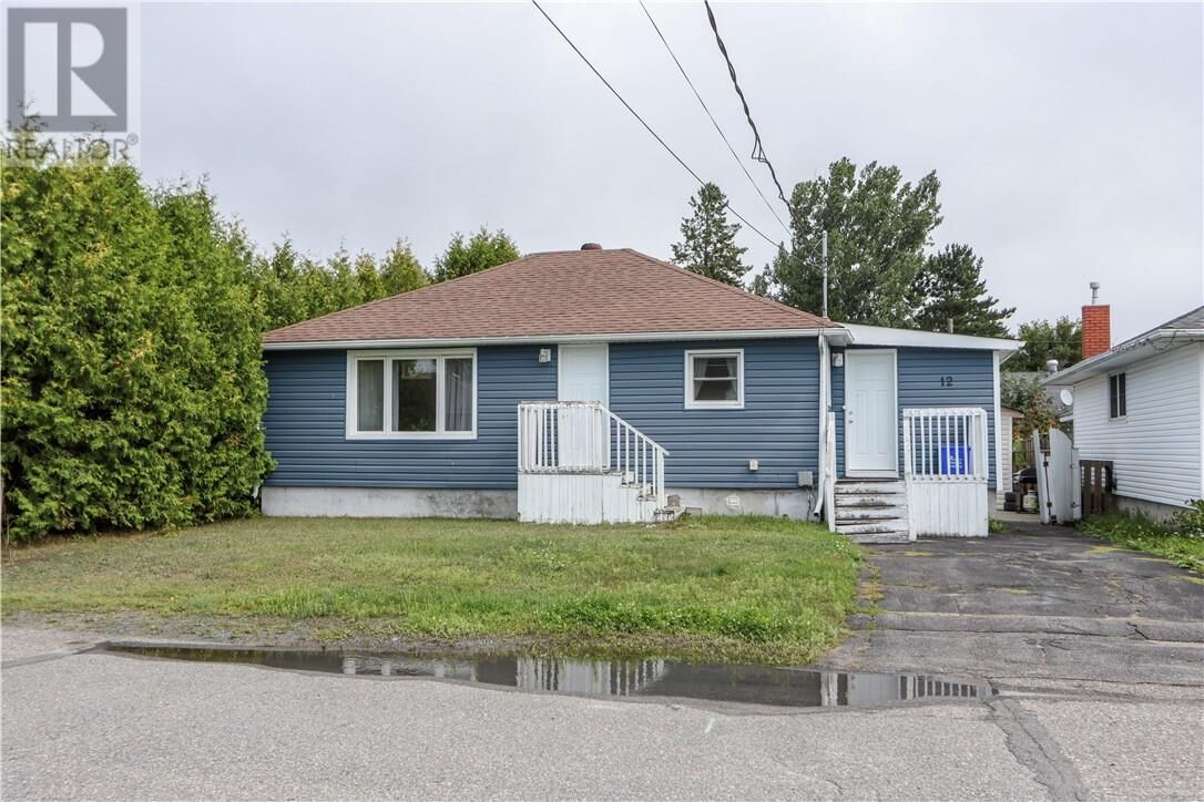 Property Photo:  12 Oakwood Avenue  ON P0M 1H0 