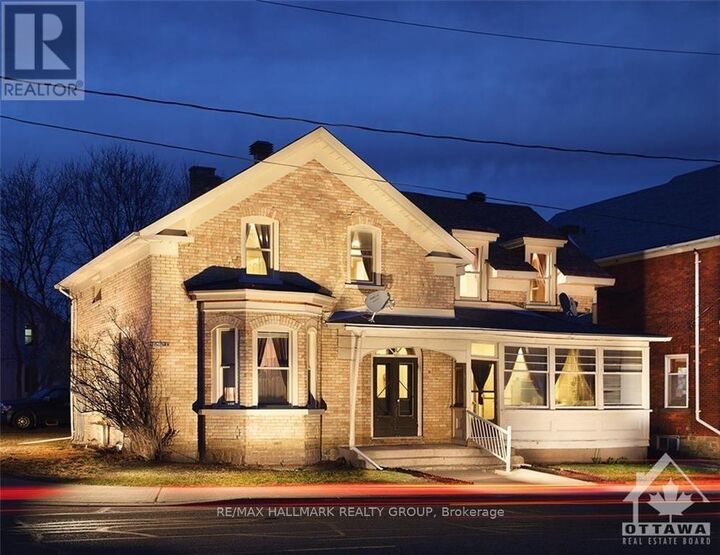 15 Elmsley Street North 3 — photo 1