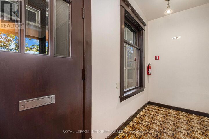 Property Photo: 220 Powell Avenue 4 ON K1S 2A5